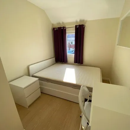 Rent this 1 bed room on Arrowsmith Avenue in Worcester, WR2 5JA