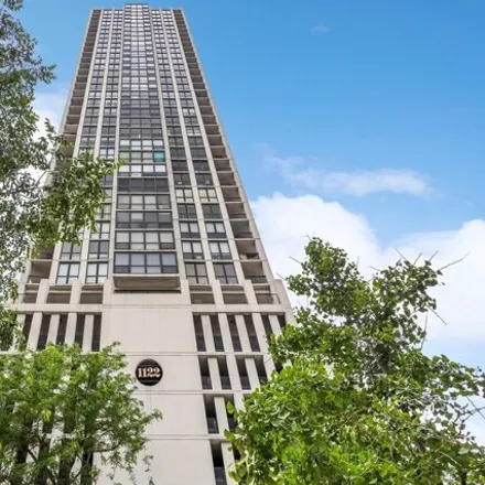 Buy this 1 bed condo on The Elm at Clark in 1100-1122 North Clark Street, Chicago