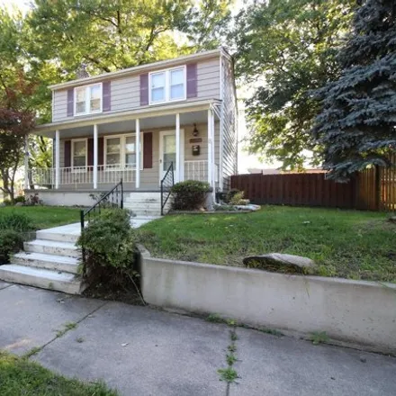 Buy this 3 bed house on 17443 O Connor Avenue in Allen Park, MI 48101