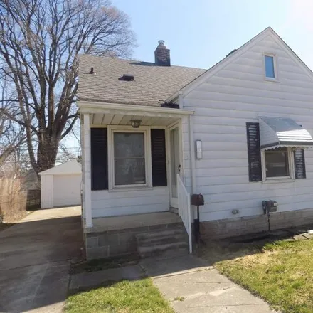 Rent this 3 bed house on 21740 Cushing Avenue in Eastpointe, MI 48021