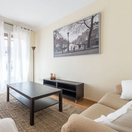 Rent this 3 bed apartment on Calle de Donoso Cortés in 88, 28015 Madrid