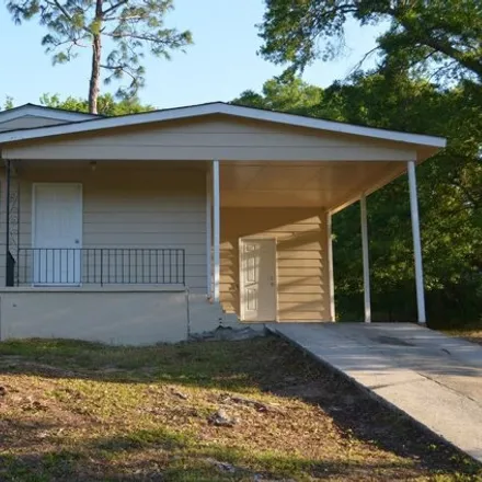 Buy this 3 bed house on 1581 Canterbury Road in Macon, GA 31206