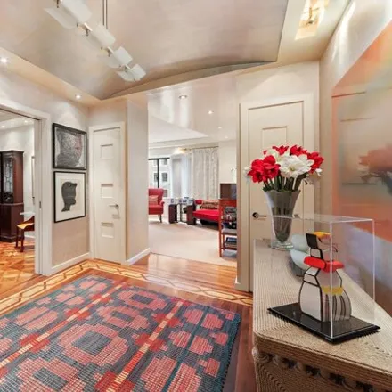 Buy this studio apartment on 104 East 71st Street in New York, NY 10021