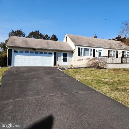 Rent this 3 bed house on 149 South Eastview Avenue in Feasterville, Lower Southampton Township