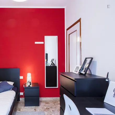 Rent this 4 bed room on Al Pizzetta in Viale Monte Nero 73, 20129 Milan MI