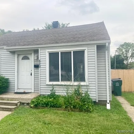Rent this 2 bed house on 429 W Morehouse Ave in Hazel Park, Michigan