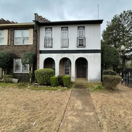 Buy this 3 bed townhouse on 4752 Winchester Road in Memphis, TN 38118