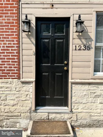 Image 3 - 401 Moyer Street, Philadelphia, PA 19125, USA - Townhouse for rent