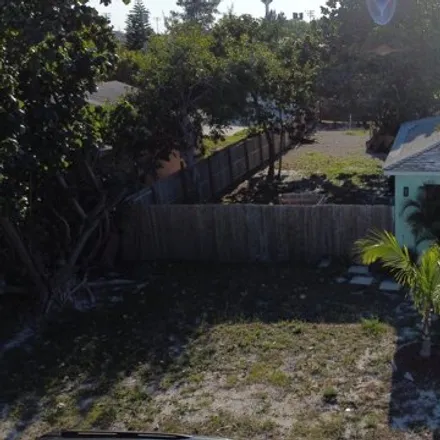 Buy this 1 bed house on 1419 4th Avenue South in Lake Worth Beach, FL 33460