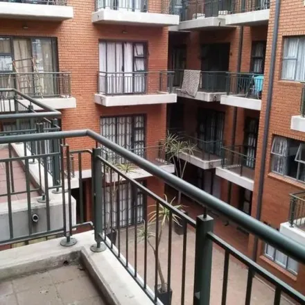 Rent this 1 bed apartment on Standard Bank in Kingsway Avenue, Rossmore