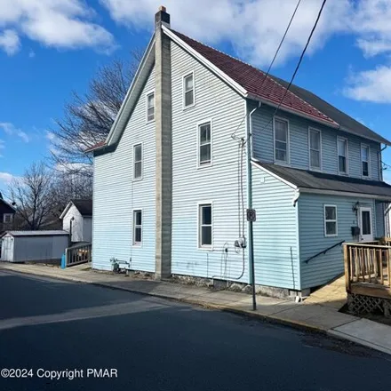 Image 3 - 180 North Northampton Street, New Village, Bangor, PA 18013, USA - House for rent