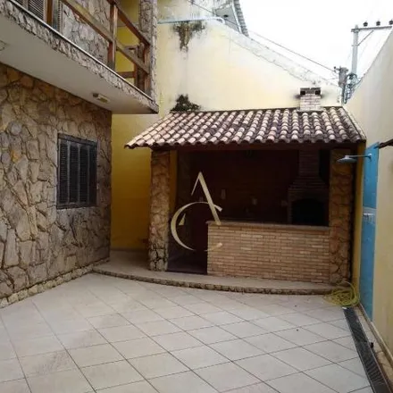 Buy this 3 bed house on Rua Maria Helena in BNH, Mesquita - RJ
