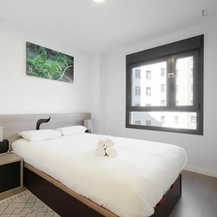 Rent this 2 bed apartment on Madrid in Calle de Luis Peidró, 11