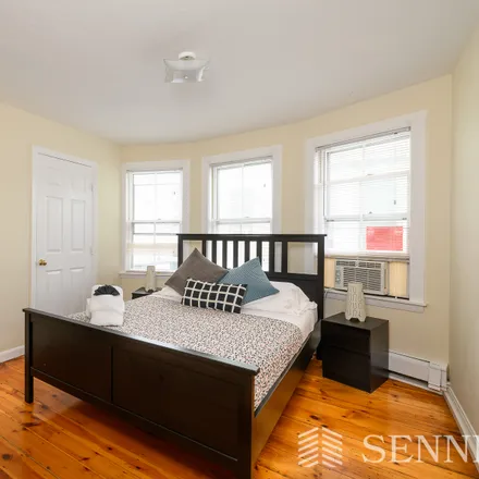 Image 1 - #2L, 12 Kilby Street, Ward Two, Somerville - Apartment for rent