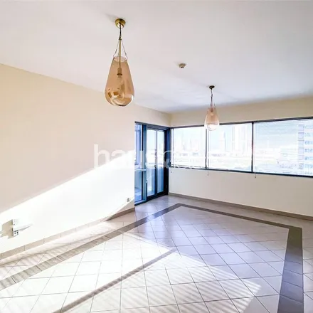 Image 2 - Golf Tower 2, 3a Street, Al Thanyah 3, Dubai, United Arab Emirates - Apartment for rent