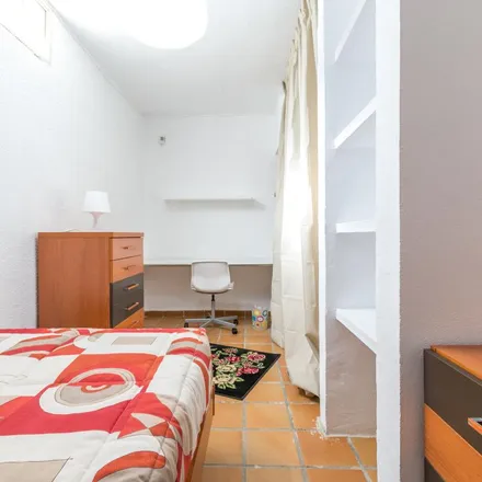 Rent this 5 bed apartment on Calle Esla in 28670 Villaviciosa de Odón, Spain