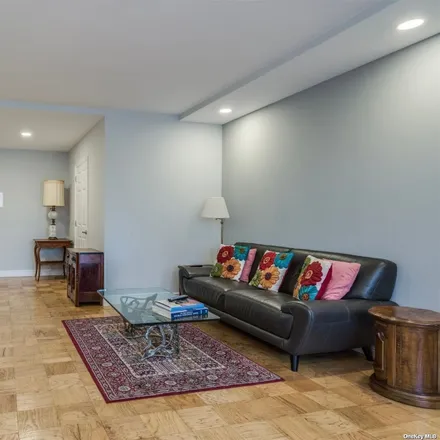 Image 3 - Grand Central Parkway, New York, NY 11005, USA - Condo for sale