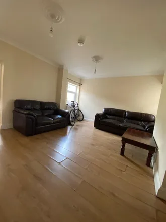 Rent this 2 bed apartment on Ritches Road in London, N15 3TB