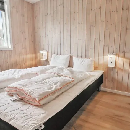 Rent this 4 bed house on Toftlund Kirke in Herrestedtoft, 6520 Toftlund