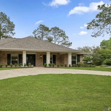 Buy this 4 bed house on 8715 Tallyho Avenue in Tara, Baton Rouge