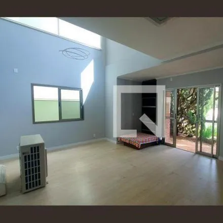 Rent this 3 bed house on Rua Augusto Albino in Paulínia - SP, 13085-850