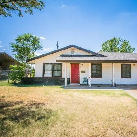 Buy this 3 bed house on 2902 Bates Street in Lubbock, TX 79415