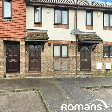 Image 4 - The Wickets, Maidenhead, SL6 6TS, United Kingdom - Townhouse for sale