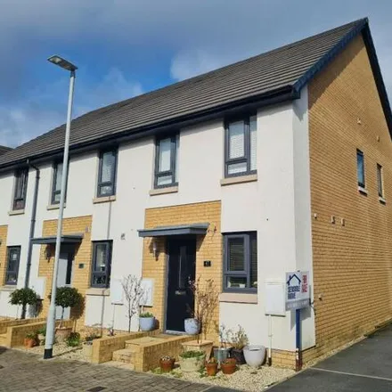 Buy this 2 bed house on Poplar Close in Plympton, PL7 2GE
