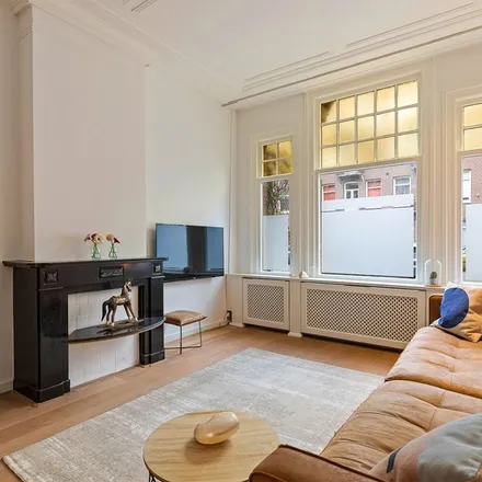 Rent this 5 bed townhouse on Admiraal De Ruijterweg 121-1 in 1056 EW Amsterdam, Netherlands