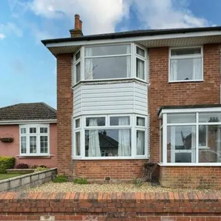 Buy this 3 bed house on West View Road in Christchurch, BH23 3HJ