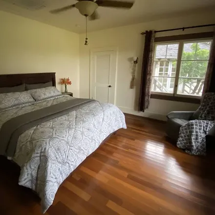 Rent this 4 bed house on Wahiawa in HI, 96786