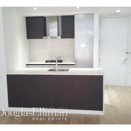 Image 2 - 542 West 49th Street, New York, NY 10019, USA - Apartment for rent