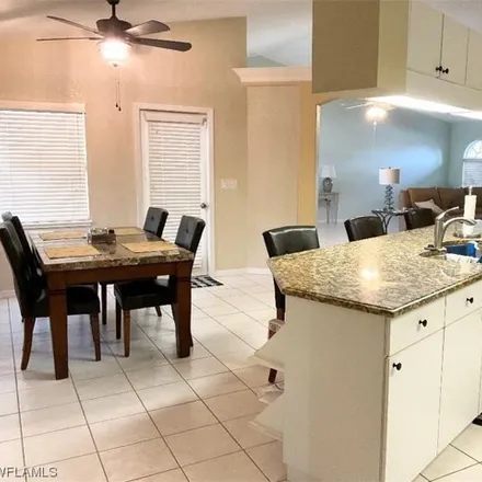 Image 8 - 164 Southeast 19th Lane, Cape Coral, FL 33990, USA - House for rent