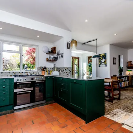 Buy this 4 bed house on Gateway Cottage in Lewes Road, Forest Row