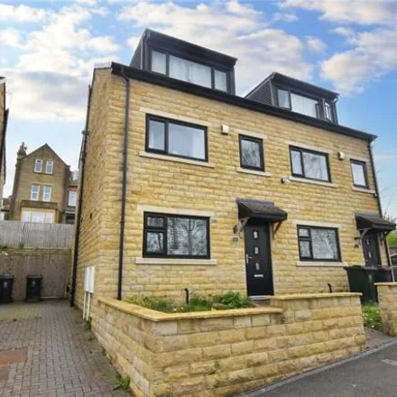 Buy this 4 bed duplex on Hall Road in Bradford, West Yorkshire