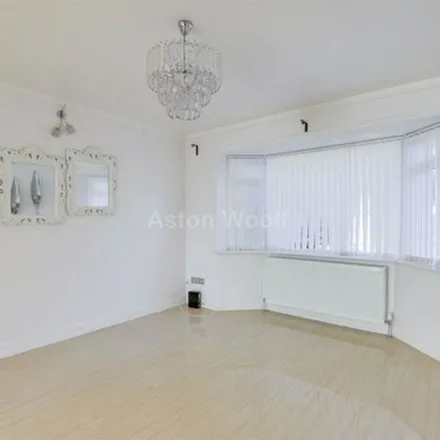 Rent this 3 bed duplex on Glendon Drive in Bulwell, NG5 1FP