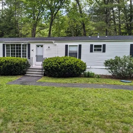 Buy this studio apartment on 46 Wellhouse Rd in Hopkinton, New Hampshire