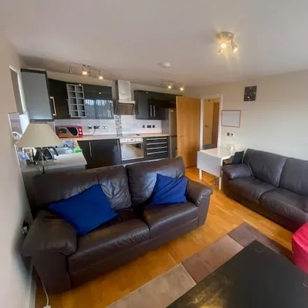 Image 2 - Sachville Avenue, Cardiff, CF14 3ND, United Kingdom - Apartment for rent