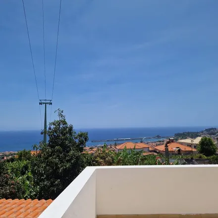 Rent this 2 bed apartment on Travessa Sivestre Quintino de Freitas in 9050-100 Funchal, Madeira