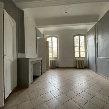 Rent this 1 bed apartment on Marché Bio Provençal in Avenue Pasteur, 13300 Salon de Provence