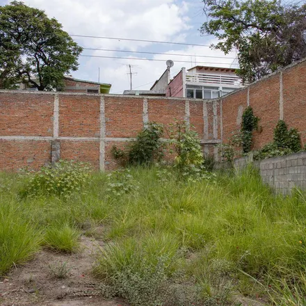 Buy this studio house on Privada Segunda Privada de las Flores in 62448 Cuernavaca, MOR