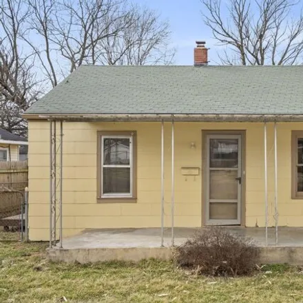 Buy this 2 bed house on 1229 North West Avenue in Springfield, MO 65802