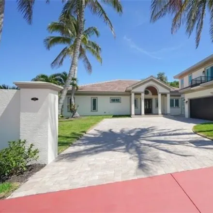Rent this 5 bed house on 143 South Boulevard of the Presidents in Sarasota, FL 34236