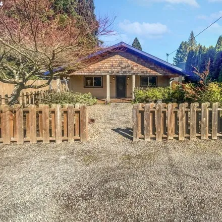 Buy this 4 bed house on 2567 York Street in West Linn, OR 97068
