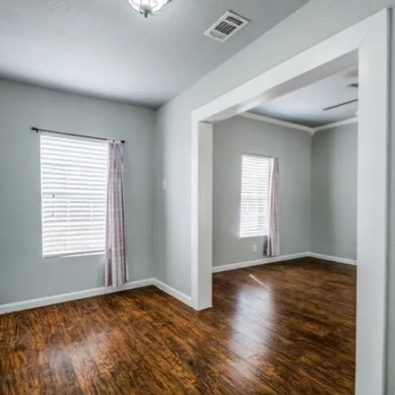 Buy this 2 bed house on 524 Leigh Street in San Antonio, TX 78210