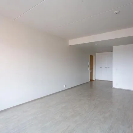 Rent this 2 bed apartment on Hernetie 1 in 01300 Vantaa, Finland