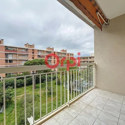 Rent this 2 bed apartment on 647 Boulevard d'Alger in 83700 Fréjus, France