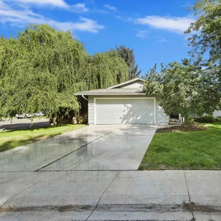 Buy this 3 bed house on 9666 West Hoff Drive in Garden City, ID 83714