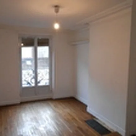 Rent this 3 bed apartment on 2 Rue Étienne Dolet in 92130 Issy-les-Moulineaux, France