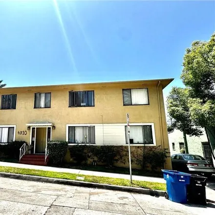 Buy this 8 bed house on 4310 Price Street in Los Angeles, CA 90027